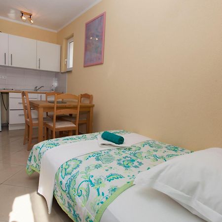 Apartments Damjanovic Makarska Rom bilde