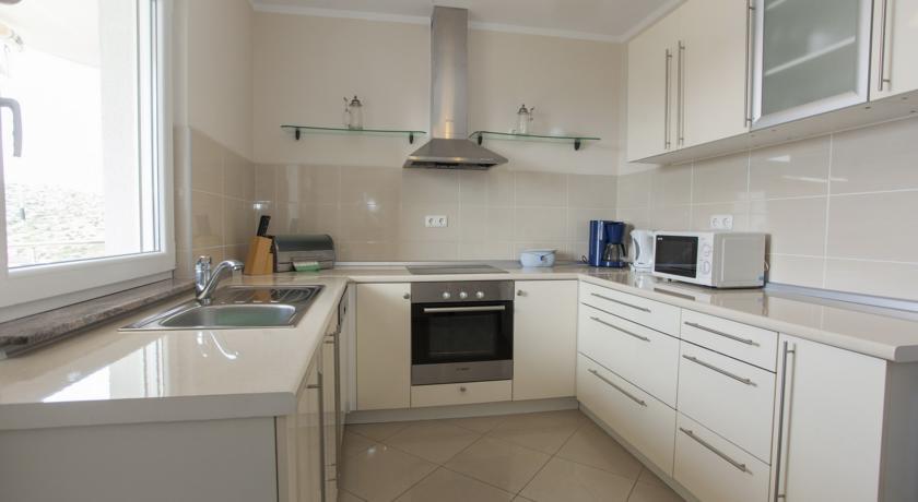 Apartments Damjanovic Makarska Rom bilde