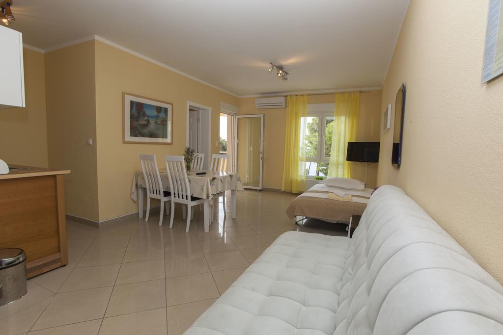 Apartments Damjanovic Makarska Eksteriør bilde