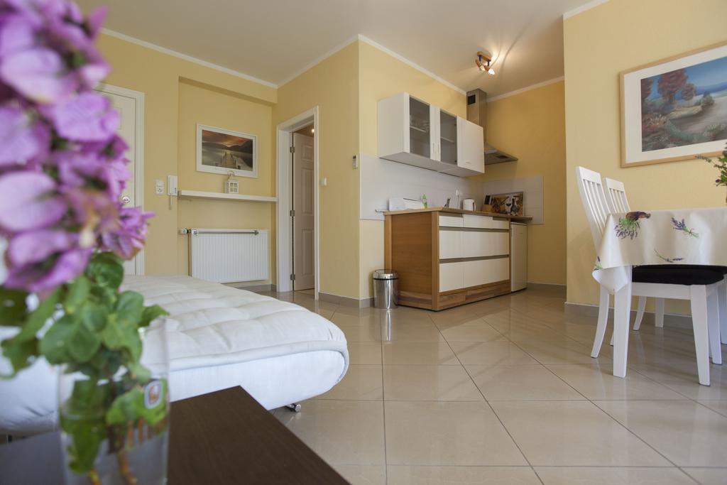 Apartments Damjanovic Makarska Eksteriør bilde