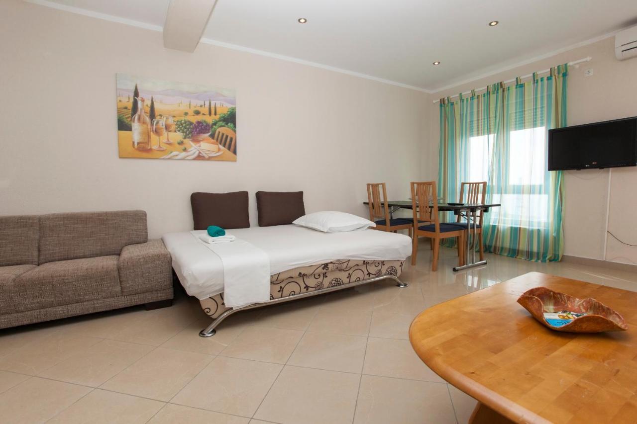 Apartments Damjanovic Makarska Rom bilde