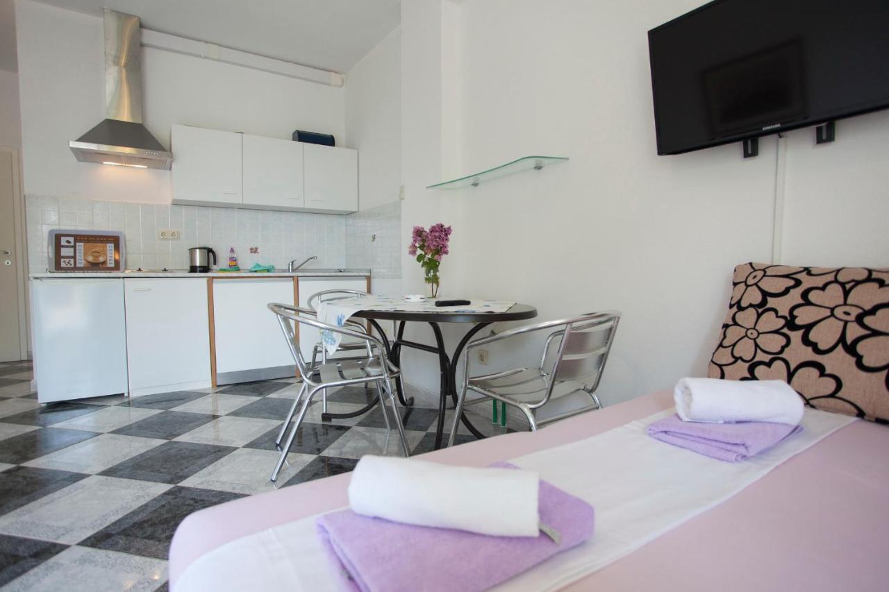 Apartments Damjanovic Makarska Rom bilde