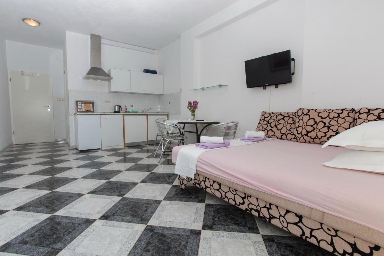 Apartments Damjanovic Makarska Rom bilde