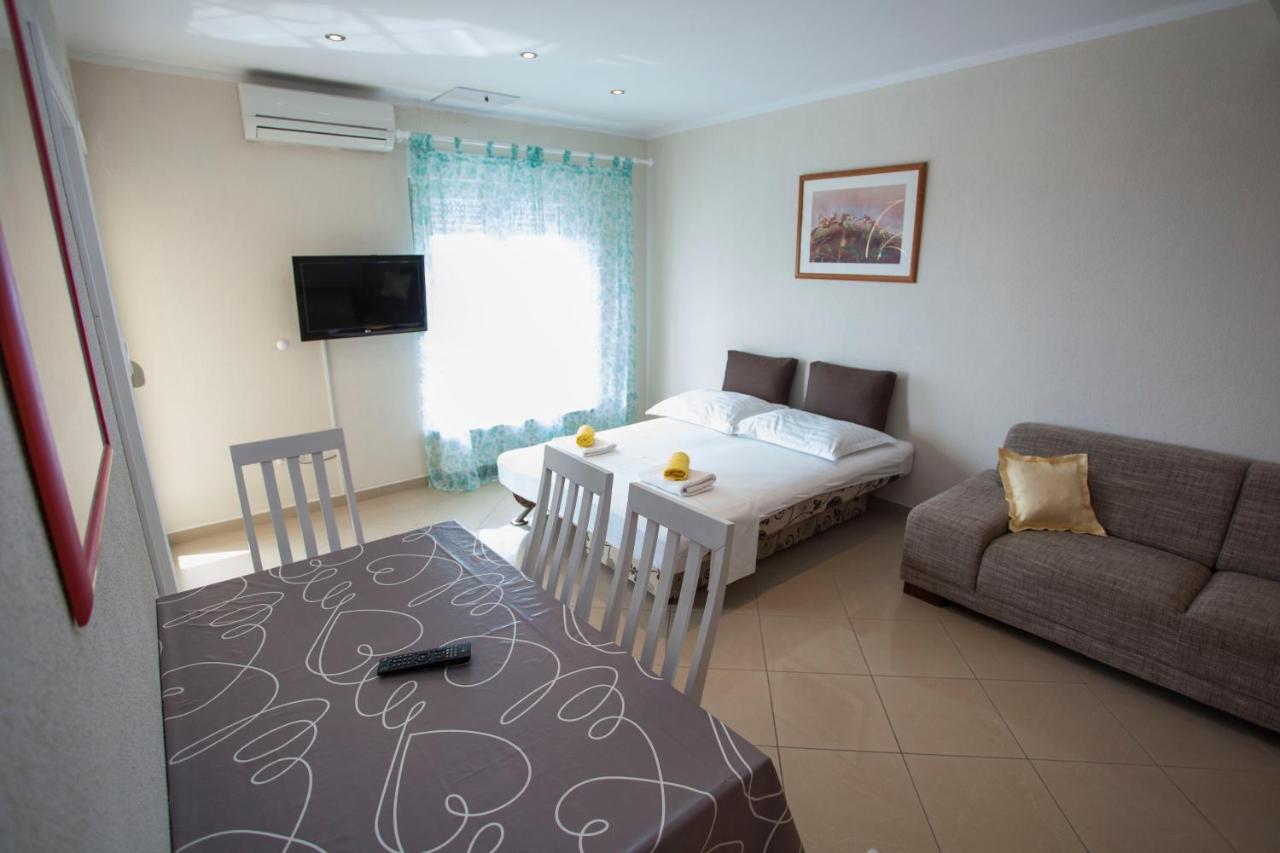 Apartments Damjanovic Makarska Eksteriør bilde